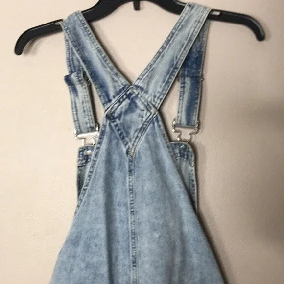 GAP Distressed Denim Shortalls with Washwell overalls size medium - Picture 12 of 13